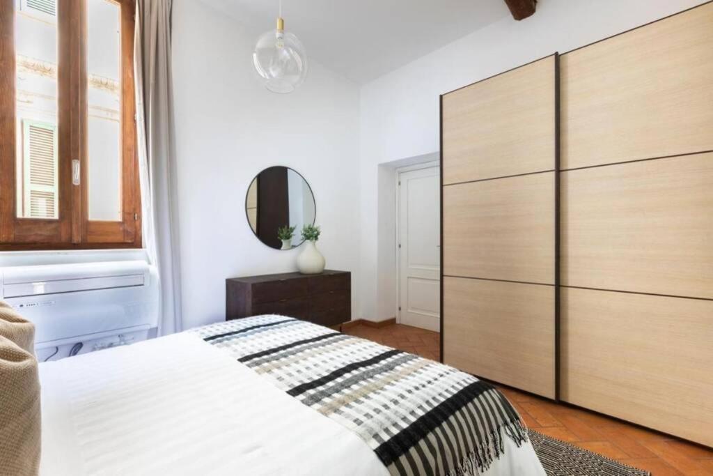 Charming 1br In Navona Square Rom
